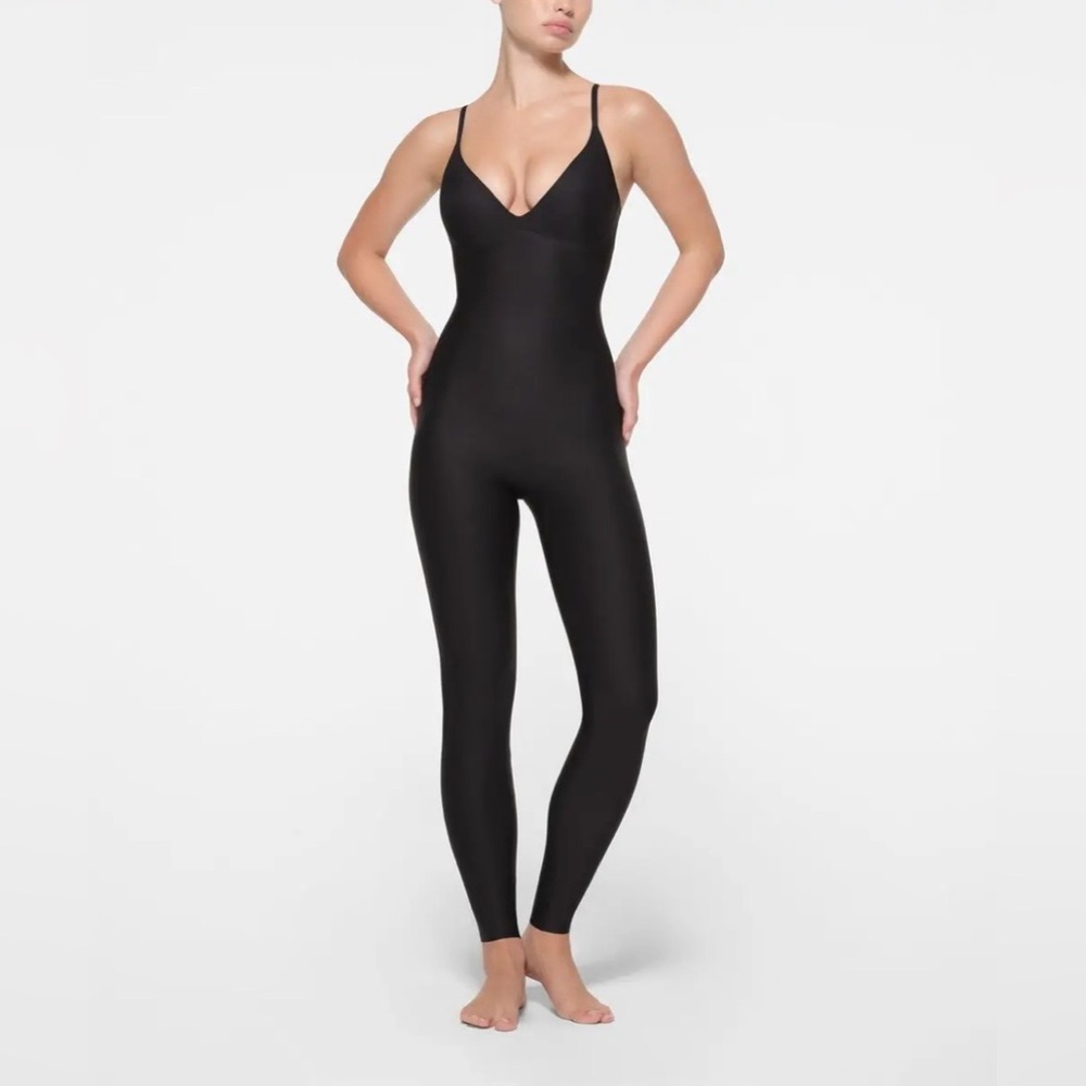 NEW Skims Body Push Up Catsuit Sz M Onyx Black Padded Shapewear Jumpsuit